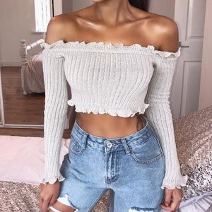 NWOT! Sorelle: Olive Knit Long Sleeve Crop Top